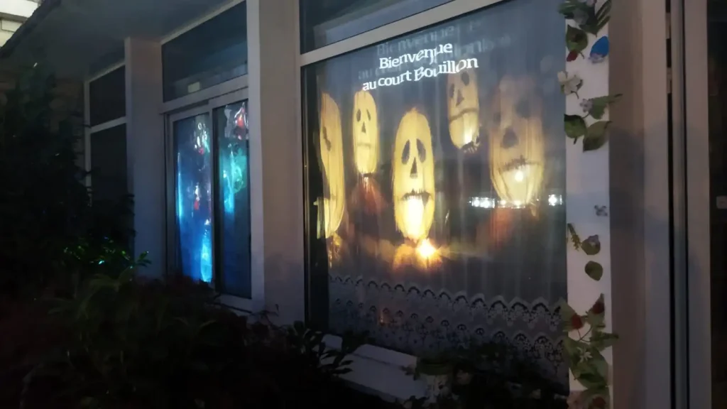 vidéo-projection sur fenêtre halloween