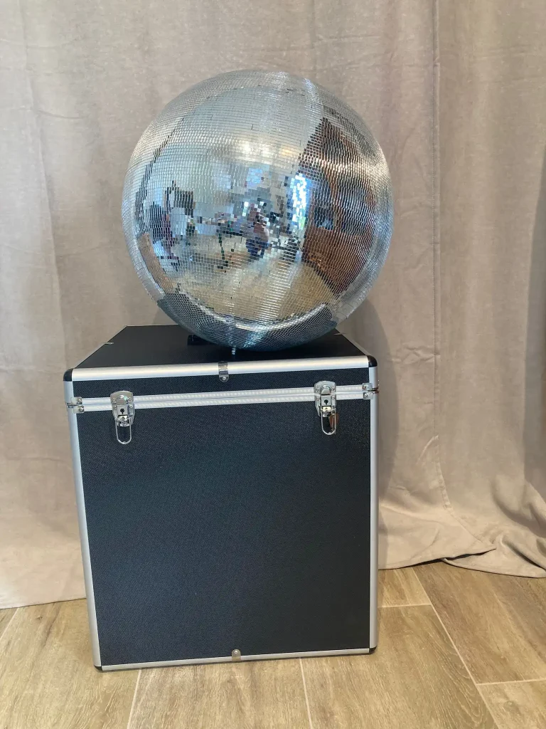 kit soirée disco disponible à la location dans les yvelines
